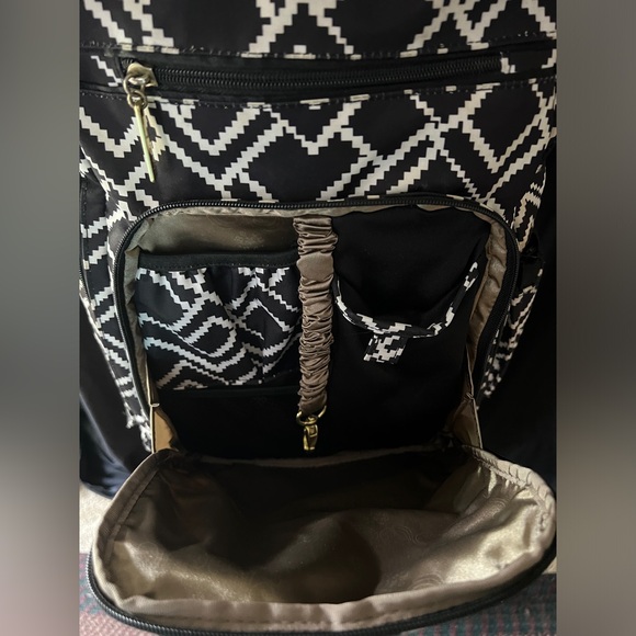 JUJUBE Be Right Back Diaper Bag Backpack - My Empress Black & White - Picture 10 of 16